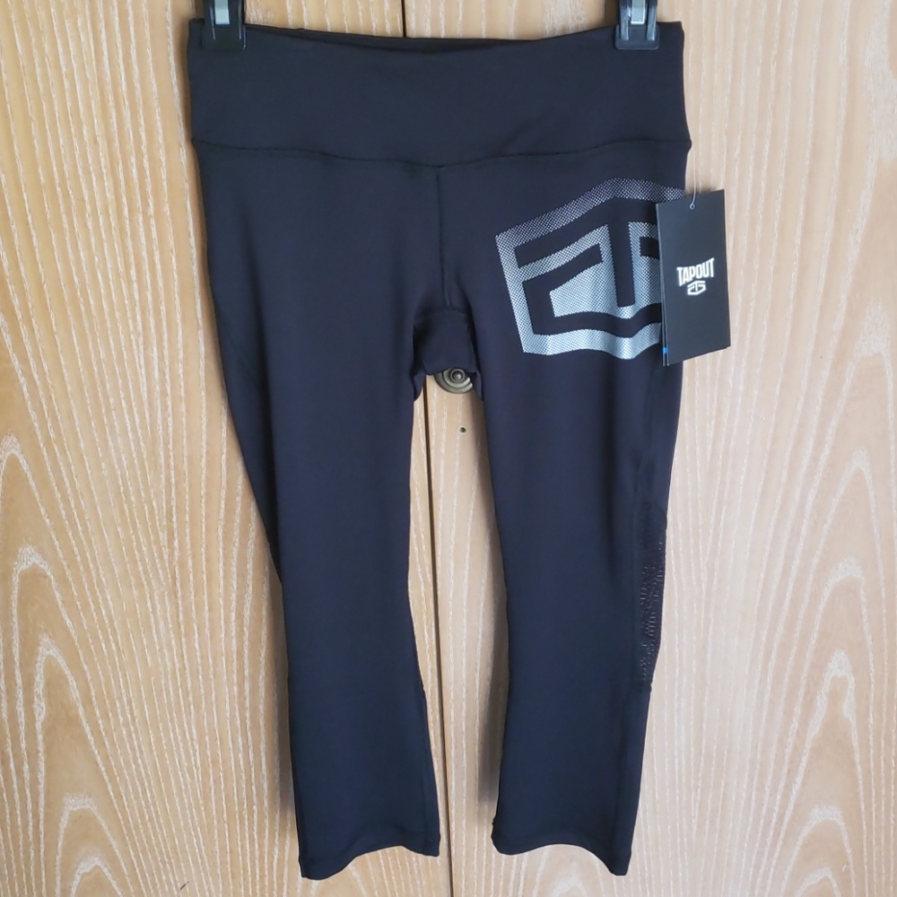 Tapout Metallic Headline Crop Leggings Size XS Black Mesh Leg Pannel Pocket NEW